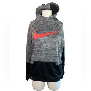 NIKE | DRI FIT GIRLS FRONT POCKET HOODED SWEATSHIRT